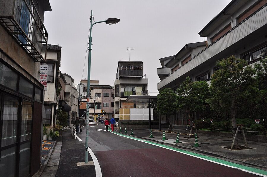 Cat Street Harajuku shops and buildings