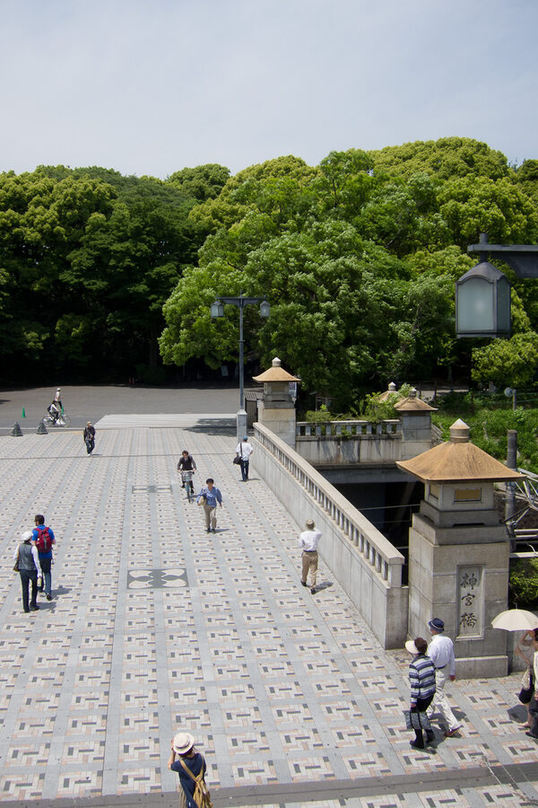 Jingu Bashi bridge between Harajuku Station and Meiji Jingu