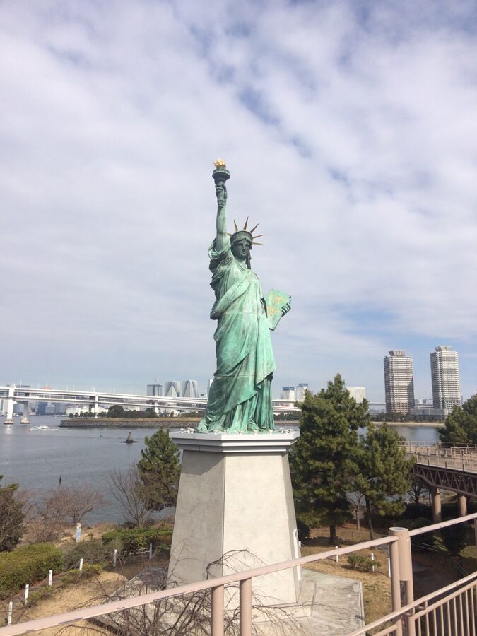 Odaiba Statue of Liberty in afternoon