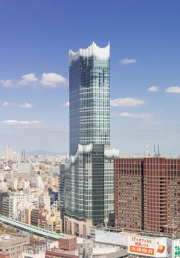 Tokyu Kabukicho Tower exterior view