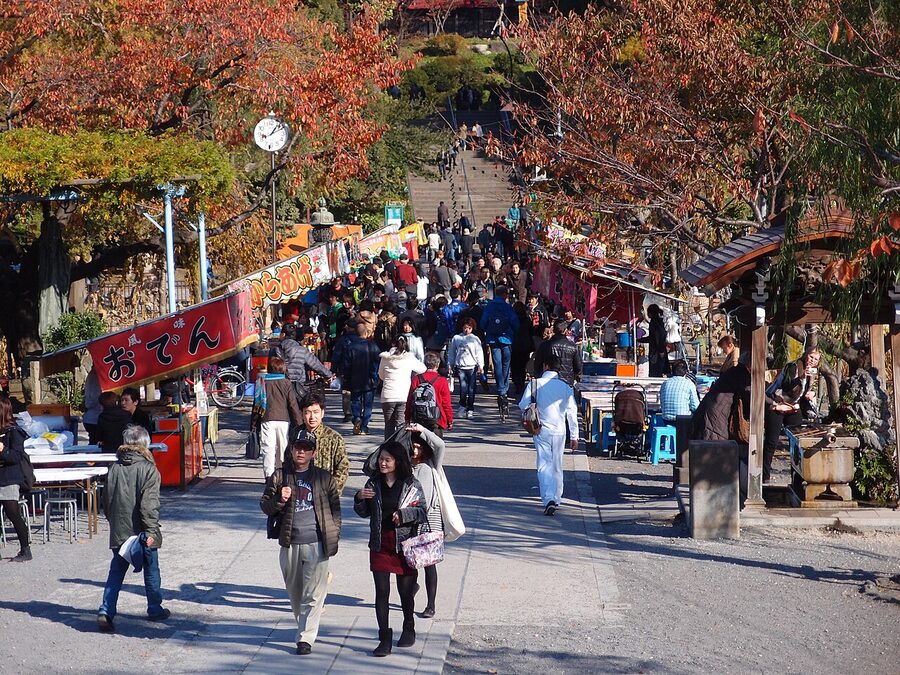 Bentendo Temple red exterior and stone lanterns