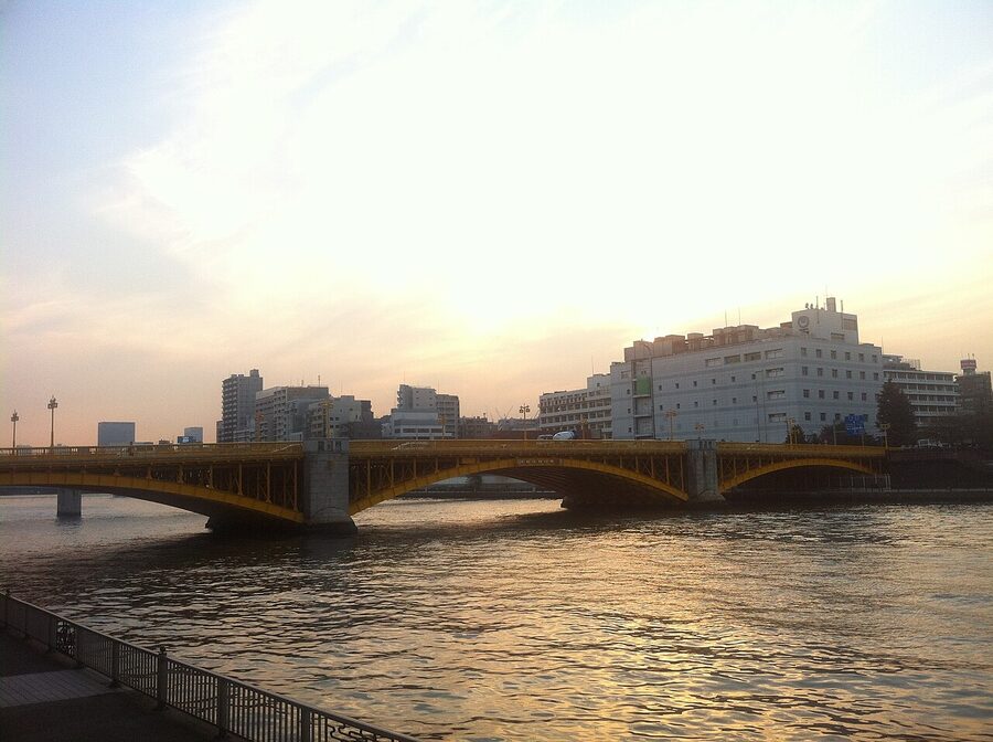 Kuramae-bashi bridge across the Sumida river in Tokyo