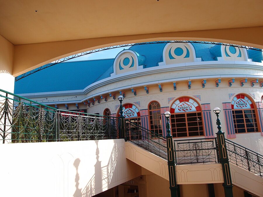 Ikspiari shopping at Tokyo Disney Resort