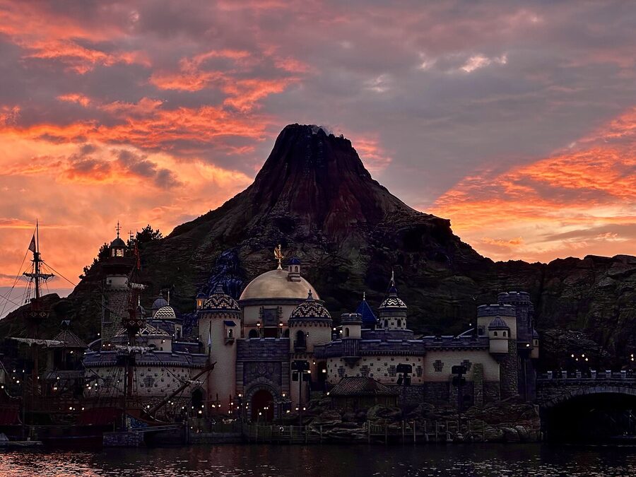 Mt Prometheus at Tokyo DisneySea